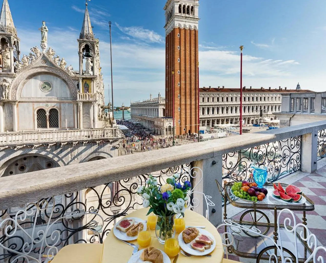 Due Leoni Terrace In St Mark'S Square Venice Apartment